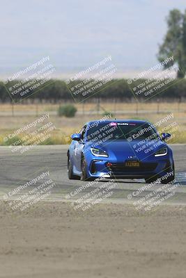 media/Sep-14-2025-Speed Ventures (Sun) [[b2951cd086]]/Green/Session 2 (Grapevine)/